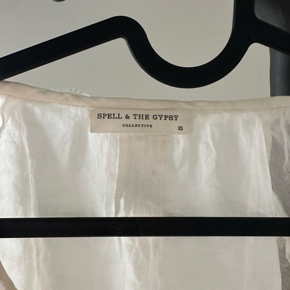 Spell Cream Buttoned Relaxed Blouse - Picture 7 of 13